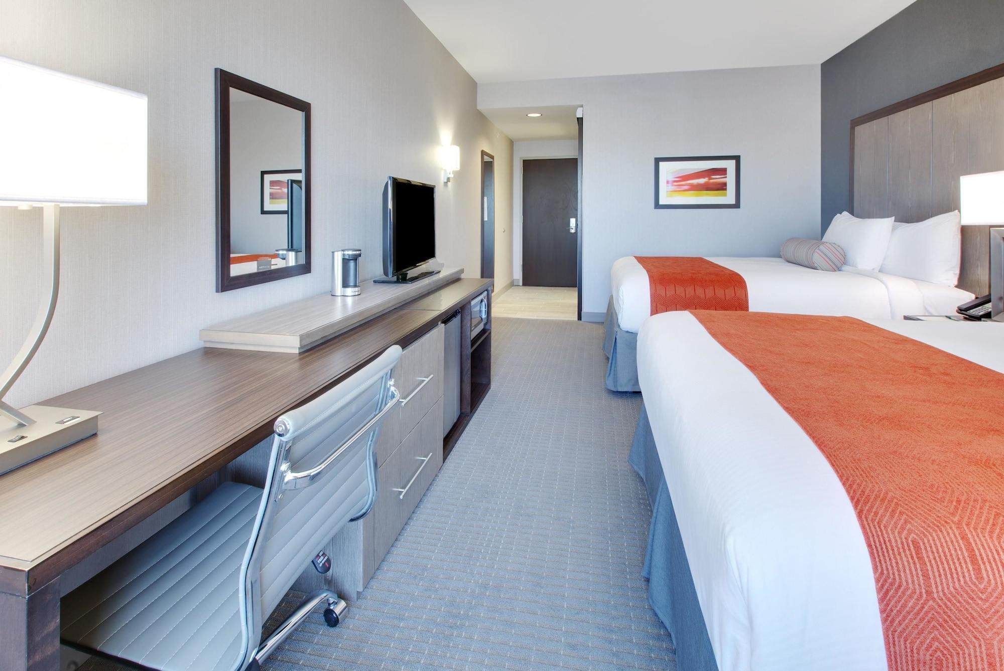 Hotel Wingate By Wyndham 3*
